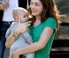 Miranda Kerr dévoile sa tendre complicité avec sa famille. Accompagnée  de son bébé Flynn, l'ange de Victoria's Secret est... aux anges !