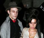 Amy Winehouse et son ex-mari Blake Fielder-Civil, à Bruxelles, le 30 octobre 2007. 