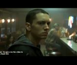 Eminem dans le clip de Space Bound
