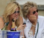 Rod Stewart et son épouse Penny Lancaster à la 6e édition de Salon Privé le 6 juin à Syon Park à Londres <br />