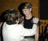 Lorie et Marthe Mercadier lors du 75e anniversaire de la célèbre boîte de nuit le Balajo à Paris le 27 juin 2011