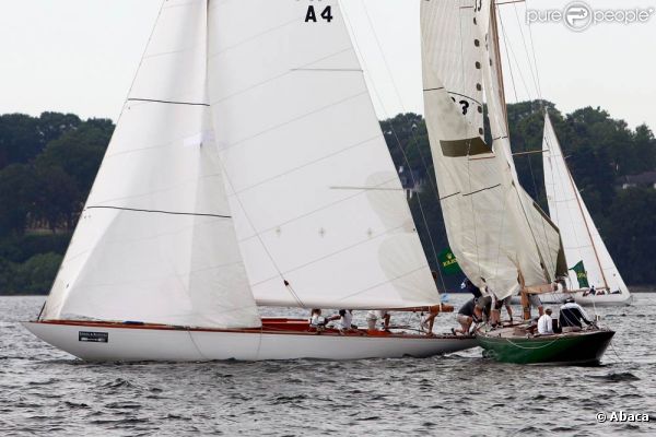 Le roi Harald V de Norvège a été victime d'une collision en mer lors d'une régate dans le nord de l'Allemagne le 29 juin 2011.