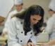 Le prince William et son épouse Kate jouent les chefs cuisiniers à l'Institut de tourisme et d'hôtellerie du Québec (ITHQ), le 2 juillet 2011