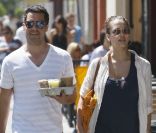Jessica Alba enceinte et Cash Warren, balade en amoureux à Los Angeles le 2 juillet 2011