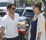 Jessica Alba enceinte et Cash Warren, balade en amoureux à Los Angeles le 2 juillet 2011