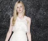Elle Fanning au défilé Chanel Haute Couture 2011/2012