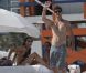 Robin Thicke nous nargue sur la plage avec sa sublime et sexy Paula Patton
