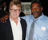 Robert Redford et Wayne Mann lors de la projection spéciale du documentaire Mann V. Ford, à New York, le 11 juillet 2011.<br />