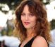 Vanessa Paradis se fait toute petite