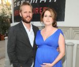 Jenna Fischer enceinte et son mari Lee Kirk à la première de A Little Help à Los Angeles le 14 juillet 2011
