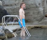 Christoph Waltz se baigne à Ischia le 10 juillet 2011
