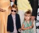 Tori Spelling, Dean McDermott, Stella et Liam lors de la première de Hoarders : Untold Story, à Los Angeles. Le 16 juillet 2011