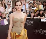 A 21 ans, Emma Watson s'est muée en une séduisante femme fatale qui affiche son corps de rêve aux quatre coins du monde. New York, 11 juillet 2011 