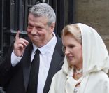 Guy Carlier et son épouse Joséphne le jour de leur mariage, en novembre 2006.