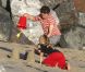 Kate Hudson, son compagnon Matthew Bellamy et son fils Ryder ont profité d'une journée ensoleillée sur la plage de Malibu le 18 juillet 2011