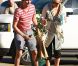 Kate Hudson, son compagnon Matthew Bellamy et son fils Ryder ont profité  d'une journée ensoleillée sur la plage de Malibu le 18 juillet 2011