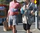 Kate Hudson, son compagnon Matthew Bellamy et son fils Ryder ont profité  d'une journée ensoleillée sur la plage de Malibu le 18 juillet 2011