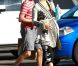 Kate Hudson, son compagnon Matthew Bellamy et son fils Ryder ont profité  d'une journée ensoleillée sur la plage de Malibu le 18 juillet 2011