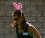 Kate Walsh : avec ses oreilles de lapin, elle ressemblerait presqu'à une playmate à Hollywood Park le 23 juillet 2011 à Los Angeles
 &nbsp; 
 &nbsp; 