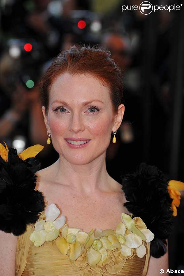 Julianne Moore présente le film Blindness à Cannes