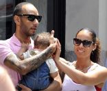 Alicia Keys, son mari Swizz Beatz et son fils Egypt dans New York le 7 juillet 2011