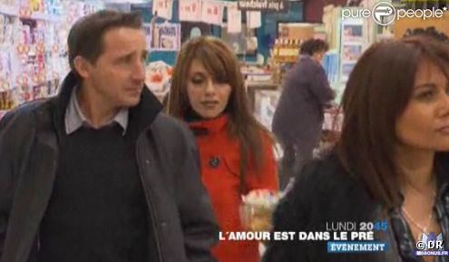  Philippe et Nina dans l'épisode de  L'Amour est dans le Pré , diffusé le lundi 18 juillet 2011. 
