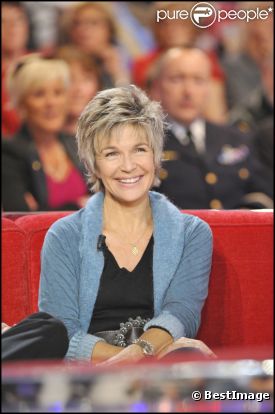 Véronique Jannot en mars 2011 lors de l'enregistrement de Vivement Dimanche  
 &nbsp; 