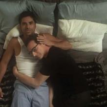 John Stamos et Bob Saget : comment réaliser de bons câlins ? Ils vous répondent dans cette vidéo, 2011.