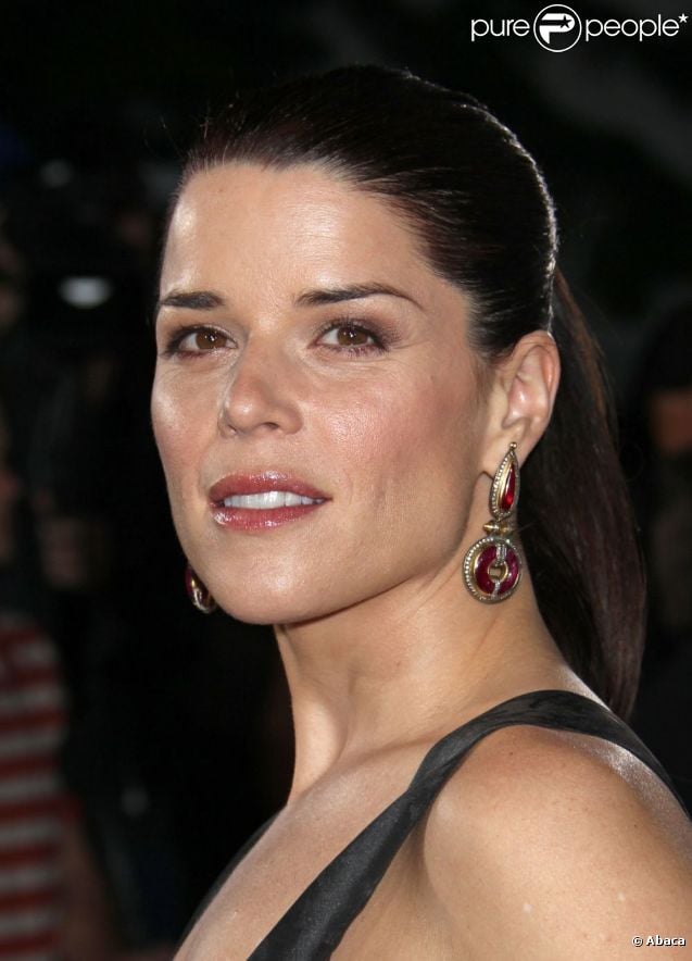 Neve Campbell, en avril 2011 à Los Angeles !