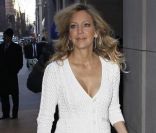 Heather Locklear fêtera ses 50 ans le 25 septembre 2011. La belle arbore encore et toujours sa plastique de déesse. <br />