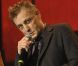  Le 14 décembre 2009, Allain Leprest, grand orfèvre injustement  méconnu de la chanson française, recevait le Grand Prix des Poètes de la  SACEM. Distinction et même statut amplement justifié... 
Allain  Leprest s'est donné la mort à 57 ans dans la nuit du 14 au 15 août 2011 à  Antraigues-sur-Volane, en Ardèche, patrie de son ami Jean Ferrat.