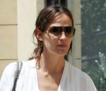  Jennifer Garner et sa fille Seraphina en train de faire du shopping à Los Angeles, le 19 août 2011 