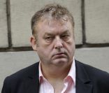Dominique Besnehard : Son père est mort...
