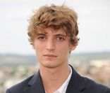 Niels Schneider lors du festival du film francophone d'Angoulême le 24 août 2011