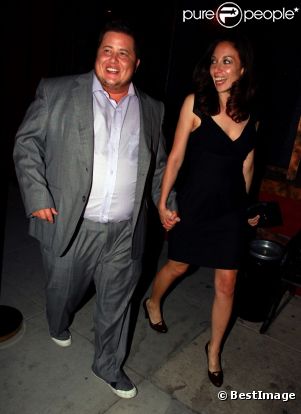 Chaz Bono et sa fiancée Jennifer Elia arrivent à un dîner organisé par la production de Dancing With The Stars à l'approche de la 13e édition. Los Angeles, août 2011