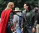 Chris Hemsworth et Tom Hiddleston sur le tournage de The Avengers , à New York, le 2 septembre 2011.