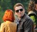 Chris Evans et Scarlett Johansson sur le tournage de The Avengers , à New York, le 2 septembre 2011.