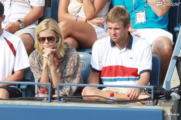 Brooklyn Decker a vécu intensément le troisième tour de son mari Andy Roddick à l'US Open face à Julien Benneteau le dimanche 4 septembre 2011 