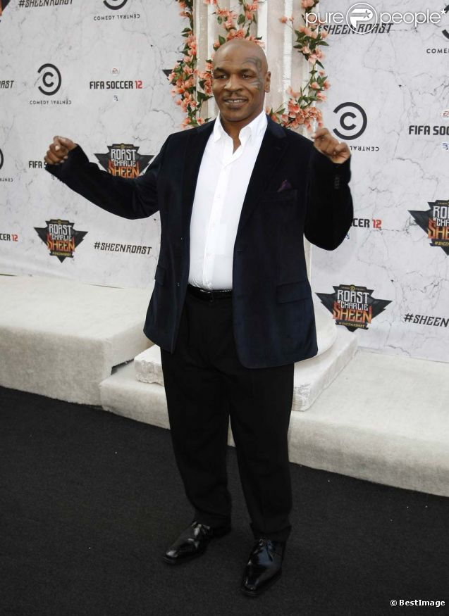Mike Tyson arrive à l'enregistrement de l'émission  Roast , sur Comdey Central, à Los Angeles, le 10 septembre 2011.