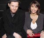 Emma De Caunes et son nouveau mari Jamie Hewlett, à Paris, le 24 janvier 2011. 