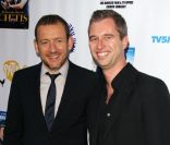 Dany Boon et le consul de France, David Martinon, au sein de la maison du consul de France à Los Angeles le 14 septembre 2011