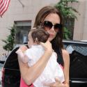 Victoria Beckham pouponne sa petite Harper tout en faisant son shopping !
