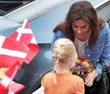 Mary de Danemark a retrouvé des jeunes élèves et des professeurs dans le cadre du programme qu'elle a lancé en 2006, Free of Bullying, pour combattre les mauvais traitements dans le pays. Esbjerg, 21 septembre 2011