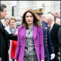 Carla Bruni-Sarkozy maman : De top sexy à élégante Première dame