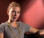 Scarlett Johansson a décidé de s'exprimer sur ses photos volées et la célébrité sur CNN