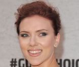 Scarlett Johansson en juin 2011 à Los Angeles