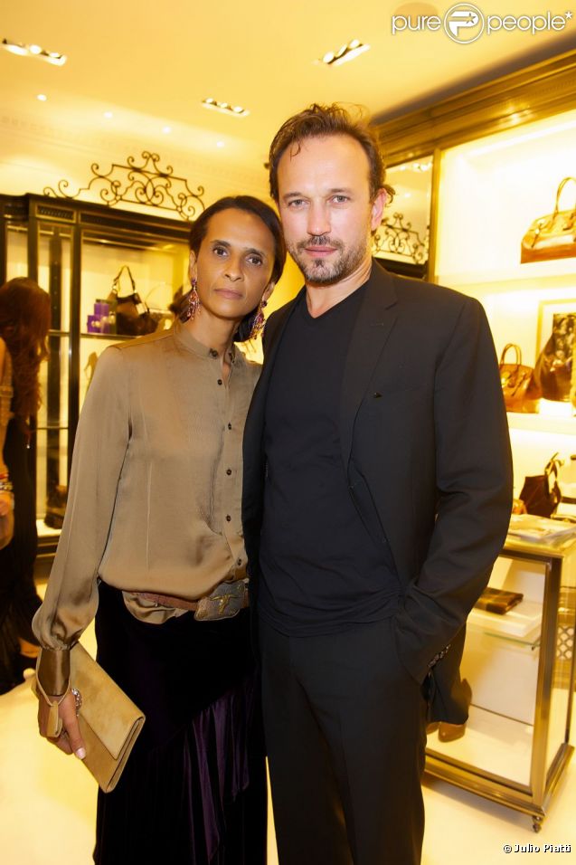  Karine Silla et Vincent Perez lors du cocktail donné le mardi 27 septembre pour l'ouverture du nouvel espace entièrement dédié aux montres et bijoux,  au sein de la boutique Ralph Lauren. 
