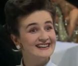Valérie Lemercier a été révélée dans la série Palace, sur les coulisses burlesques de l'aristocratie.