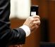 Procès du docteur Conrad Murray à Los Angeles le 5 octobre 2011 - ici le téléphone du docteur Murray