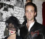 Dita Von Teese et son compagnon Louis Marie de Castelbajac lors de la soirée Maison Michel & Rika Magazine à Paris le 2 octobre 2011?